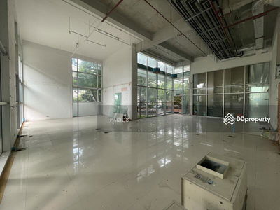 Villa Sathorn, Bangkok, Thailand Villa Sathorn, Bangkok, Thailand