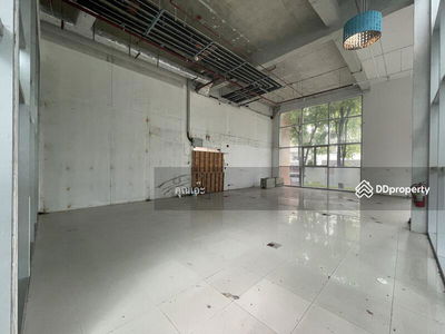 Villa Sathorn, Bangkok, Thailand Villa Sathorn, Bangkok, Thailand