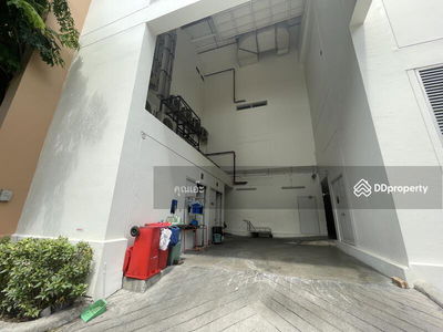 Villa Sathorn, Bangkok, Thailand Villa Sathorn, Bangkok, Thailand