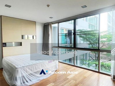 Ficus Lane, Bangkok, Thailand Ficus Lane, Bangkok, Thailand