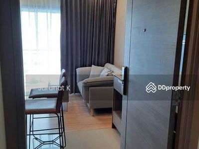 The Line Phahon-Pradipat, Bangkok, Thailand The Line Phahon-Pradipat, Bangkok, Thailand