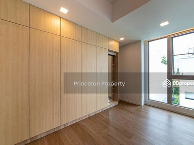 VIVE Rama 9, Bangkok, Thailand VIVE Rama 9, Bangkok, Thailand