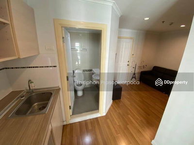 Lumpini Park Riverside Rama 3, Bangkok, Thailand Lumpini Park Riverside Rama 3, Bangkok, Thailand