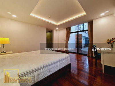 Townhouse in Compound, Bangkok, Thailand Townhouse in Compound, Bangkok, Thailand