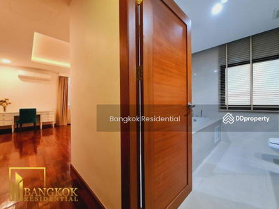 Townhouse in Compound, Bangkok, Thailand Townhouse in Compound, Bangkok, Thailand