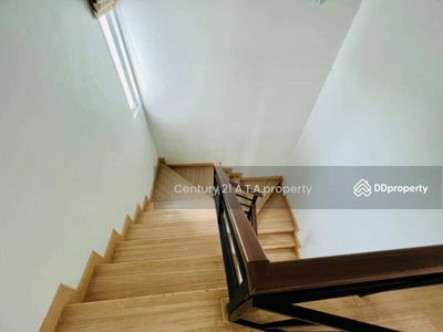 Country Home Lake & Park Assumption - Sriracha, Chon Buri, Thailand Country Home Lake & Park Assumption - Sriracha, Chon Buri, Thailand