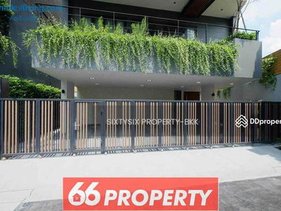 Arna Ekamai, Bangkok, Thailand Arna Ekamai, Bangkok, Thailand