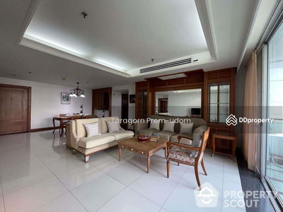 Suan Phinit Place, Bangkok, Thailand Suan Phinit Place, Bangkok, Thailand