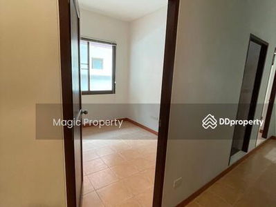 4 Bedrooms House in Soi Phetchaburi 47, Bangkok, Thailand 4 Bedrooms House in Soi Phetchaburi 47, Bangkok, Thailand