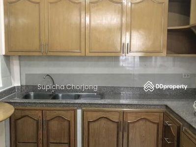 Baan Klang Krung Thonglor, Bangkok, Thailand Baan Klang Krung Thonglor, Bangkok, Thailand