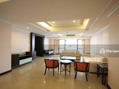 Hawaii Tower, Bangkok, Thailand Hawaii Tower, Bangkok, Thailand