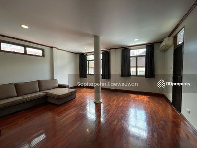 10110, Bangkok, Thailand 10110, Bangkok, Thailand