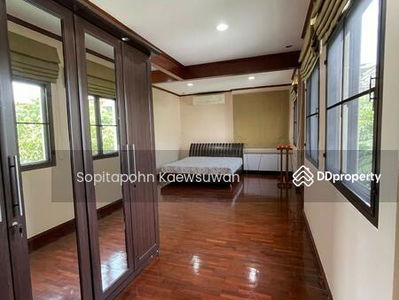 10110, Bangkok, Thailand 10110, Bangkok, Thailand