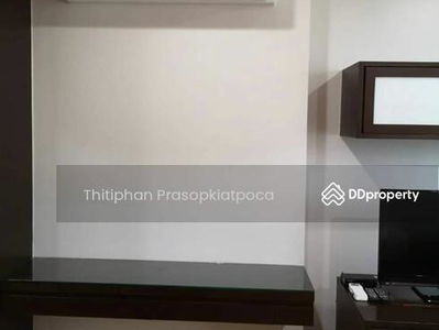 Silom Grand Terrace, Bangkok, Thailand Silom Grand Terrace, Bangkok, Thailand