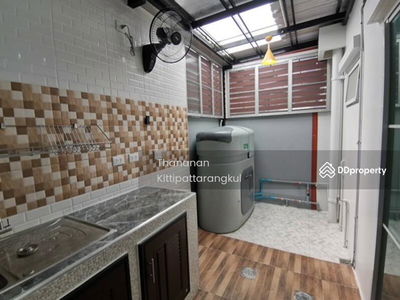 Indy Bangna-Ramkhamhaeng 2, Bangkok, Thailand Indy Bangna-Ramkhamhaeng 2, Bangkok, Thailand