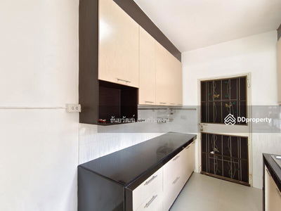 Passorn 3 Rangrit Klong 3, Pathum Thani, Thailand Passorn 3 Rangrit Klong 3, Pathum Thani, Thailand