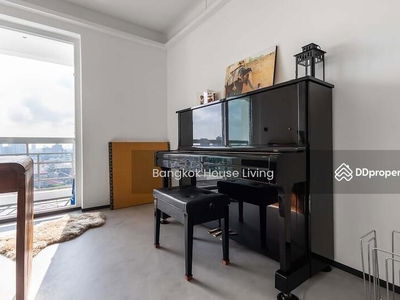 Royal Castle Sukhumvit, Bangkok, Thailand Royal Castle Sukhumvit, Bangkok, Thailand