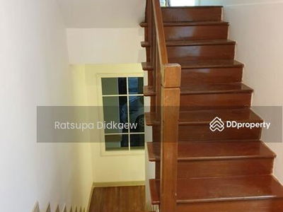 Busarakum place, Bangkok, Thailand Busarakum place, Bangkok, Thailand