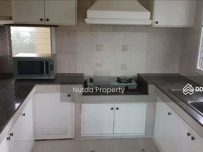 Nantawan Rama 9-Onnut, Bangkok, Thailand Nantawan Rama 9-Onnut, Bangkok, Thailand