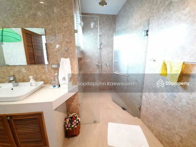 10110, Bangkok, Thailand 10110, Bangkok, Thailand