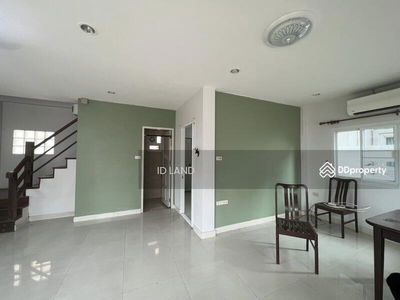 Pets friendly house for rent near MRT klongtoey 350m. rama4 area, Bangkok, Thailand Pets friendly house for rent near MRT klongtoey 350m. rama4 area, Bangkok, Thailand