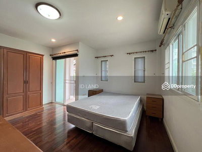 Pets friendly house for rent near MRT klongtoey 350m. rama4 area, Bangkok, Thailand Pets friendly house for rent near MRT klongtoey 350m. rama4 area, Bangkok, Thailand