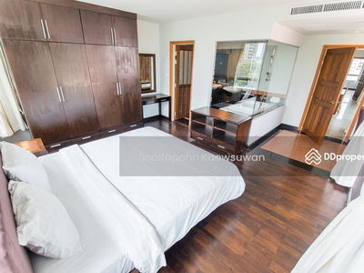 Baan Thirapa, Bangkok, Thailand Baan Thirapa, Bangkok, Thailand