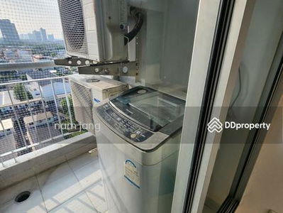 Life @ BTS Tha-Phra, Bangkok, Thailand Life @ BTS Tha-Phra, Bangkok, Thailand