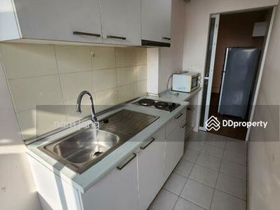 Life @ BTS Tha-Phra, Bangkok, Thailand Life @ BTS Tha-Phra, Bangkok, Thailand