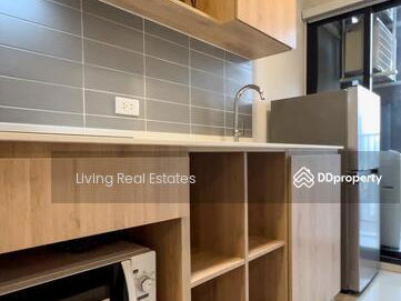 Chewathai Pinklao, Bangkok, Thailand Chewathai Pinklao, Bangkok, Thailand