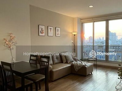 Life @ Ratchada-Huai Khwang, Bangkok, Thailand Life @ Ratchada-Huai Khwang, Bangkok, Thailand