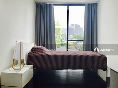 Large 4-Br House near BTS Thong Lor, Bangkok, Thailand Large 4-Br House near BTS Thong Lor, Bangkok, Thailand