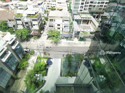 Tait Sathorn 12, Bangkok, Thailand Tait Sathorn 12, Bangkok, Thailand