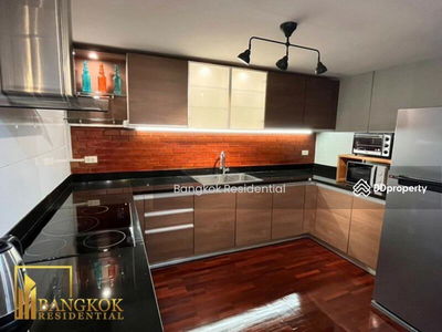 Yenakart Garden, Bangkok, Thailand Yenakart Garden, Bangkok, Thailand