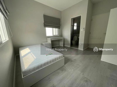 Mantana Bangna-Wongwaen, Bangkok, Thailand Mantana Bangna-Wongwaen, Bangkok, Thailand