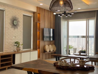 Sunrise City, Vietnam Sunrise City, Vietnam