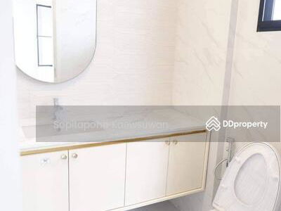 Nantawan Rama 9 New Krungthepkreetha, Bangkok, Thailand Nantawan Rama 9 New Krungthepkreetha, Bangkok, Thailand