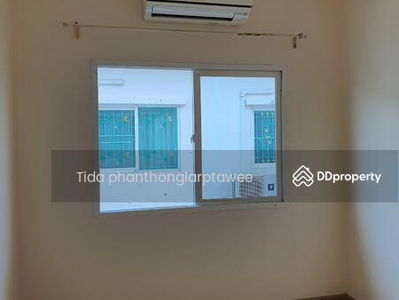 Gusto Ramkhamhaeng, Bangkok, Thailand Gusto Ramkhamhaeng, Bangkok, Thailand