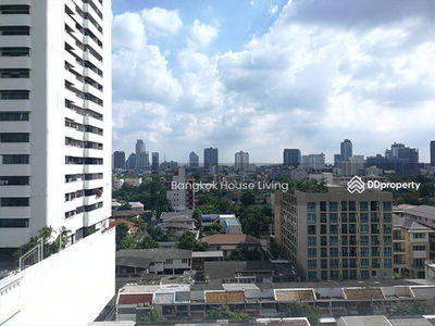 Charoenjai Place, Bangkok, Thailand Charoenjai Place, Bangkok, Thailand