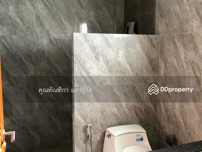 2-story detached house, Chaloem Phrakiat Road, Rama 9, Soi 30, Bangkok, Thailand 2-story detached house, Chaloem Phrakiat Road, Rama 9, Soi 30, Bangkok, Thailand