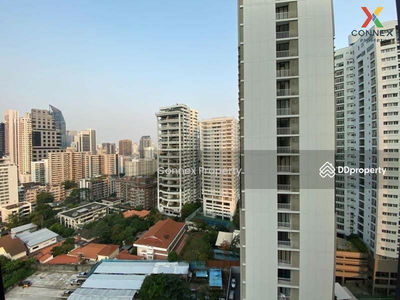 Park Origin Phrom Phong, Bangkok, Thailand Park Origin Phrom Phong, Bangkok, Thailand