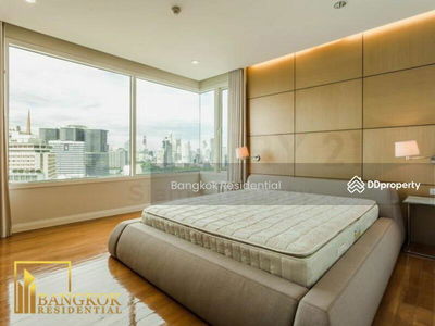 The Royal Saladaeng Condominium, Bangkok, Thailand The Royal Saladaeng Condominium, Bangkok, Thailand