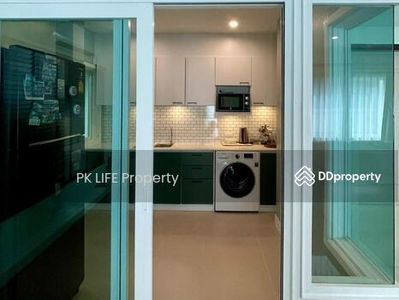 Gehäuse In Ban Ratsada, Thailand Gehäuse In Ban Ratsada, Thailand