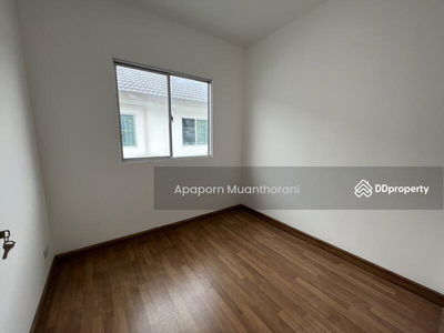 Pruksa102, Nakhon Pathom, Thailand Pruksa102, Nakhon Pathom, Thailand