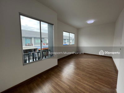 Pruksa102, Nakhon Pathom, Thailand Pruksa102, Nakhon Pathom, Thailand