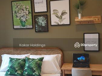 The Line Phahon-Pradipat, Bangkok, Thailand The Line Phahon-Pradipat, Bangkok, Thailand