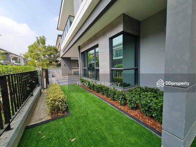 The City Sukhumvit-Bangna, Bangkok, Thailand The City Sukhumvit-Bangna, Bangkok, Thailand