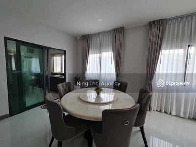 The City Sukhumvit-Bangna, Bangkok, Thailand The City Sukhumvit-Bangna, Bangkok, Thailand