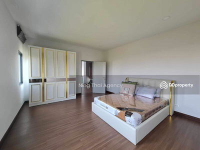 The City Sukhumvit-Bangna, Bangkok, Thailand The City Sukhumvit-Bangna, Bangkok, Thailand