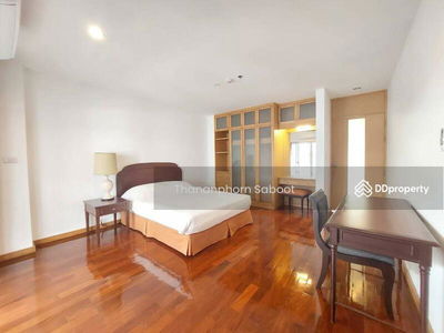 Esmeralda Apartments, Bangkok, Thailand Esmeralda Apartments, Bangkok, Thailand